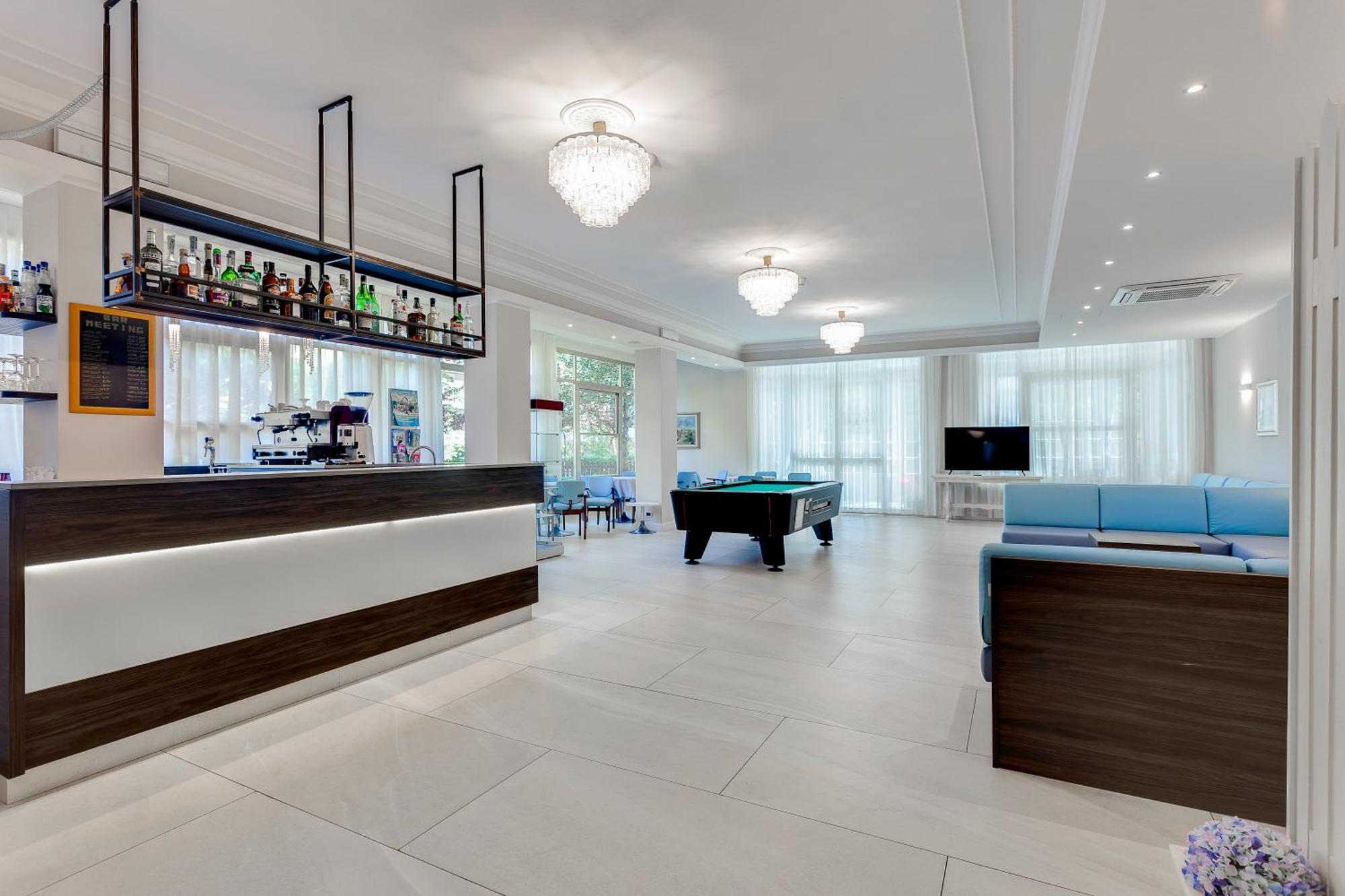 Hotel Meeting 3*